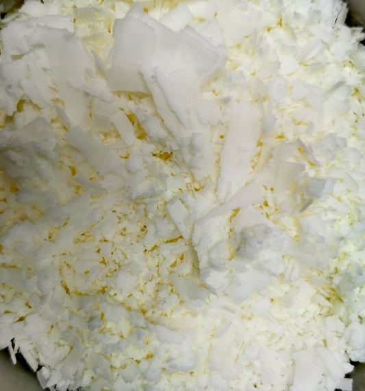 Unveiling the Truth: Coconut Soy Wax vs. Paraffin Wax - A Scientific Exploration